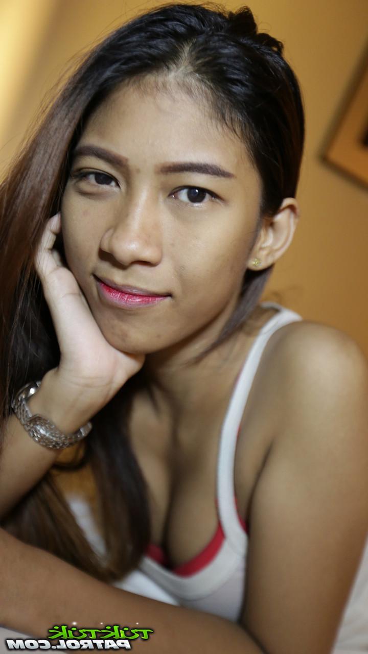20P Pretty local Thai babe Jay gets nude at the hotel and shows her hairy twat