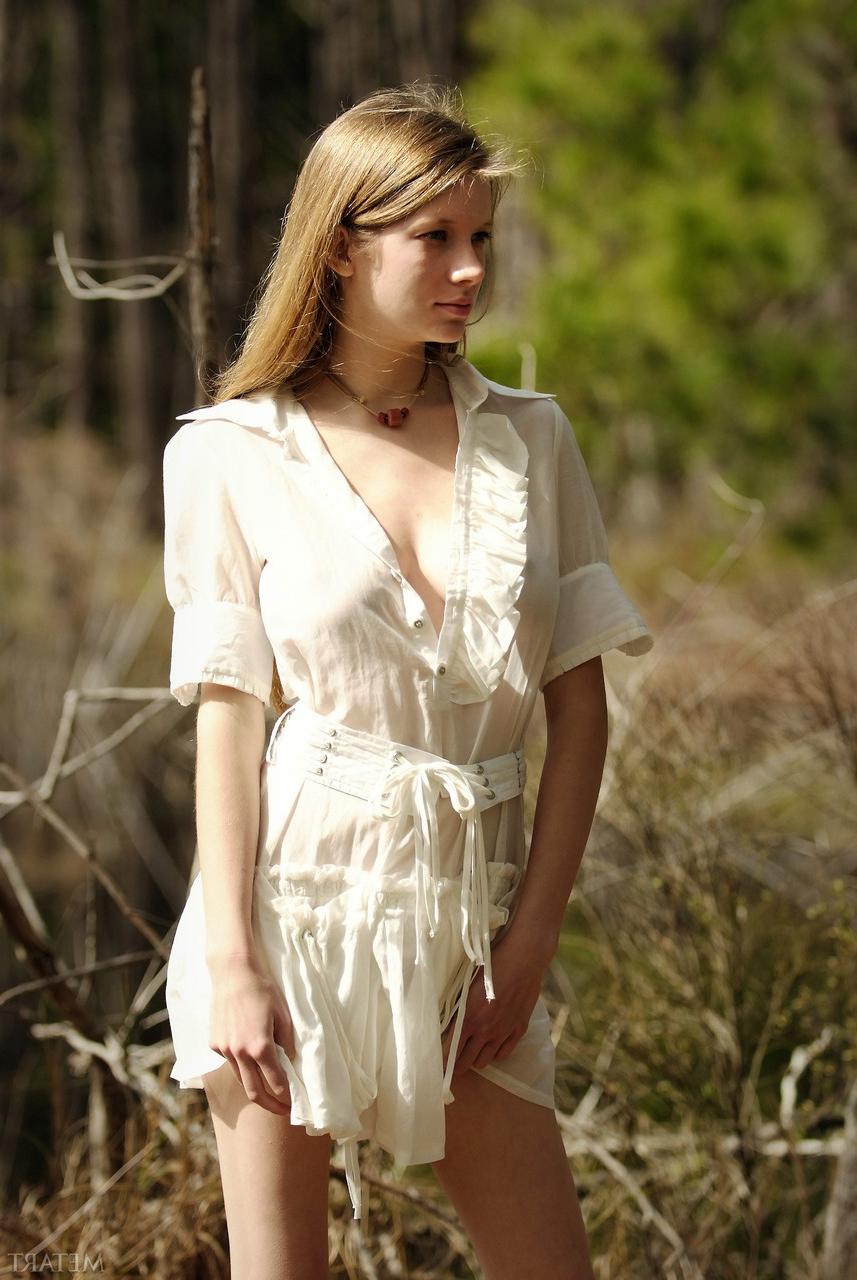 19P Stunning 10 plus girl Valentine A shows off her big naturals on wooded path