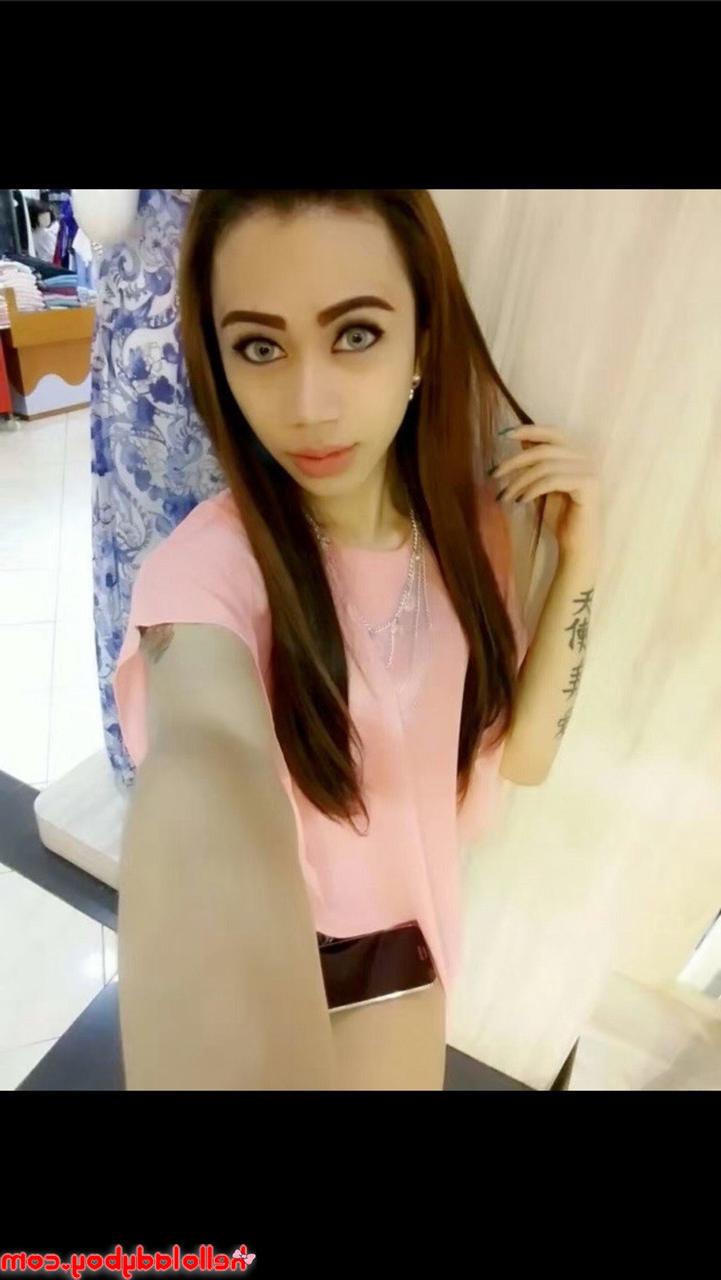 20P Pretty Asian ladyboy Sweetie poses in her hot outfits in her solo compilation