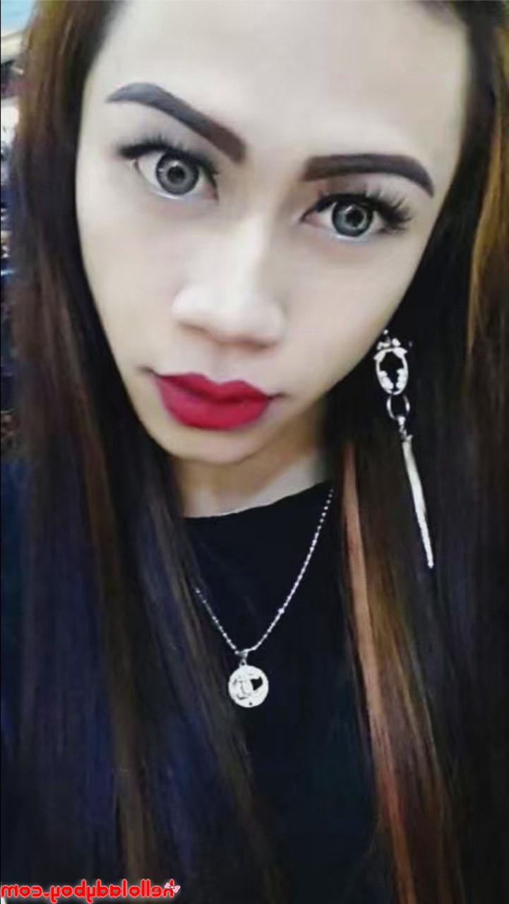 20P Pretty Asian ladyboy Sweetie poses in her hot outfits in her solo compilation