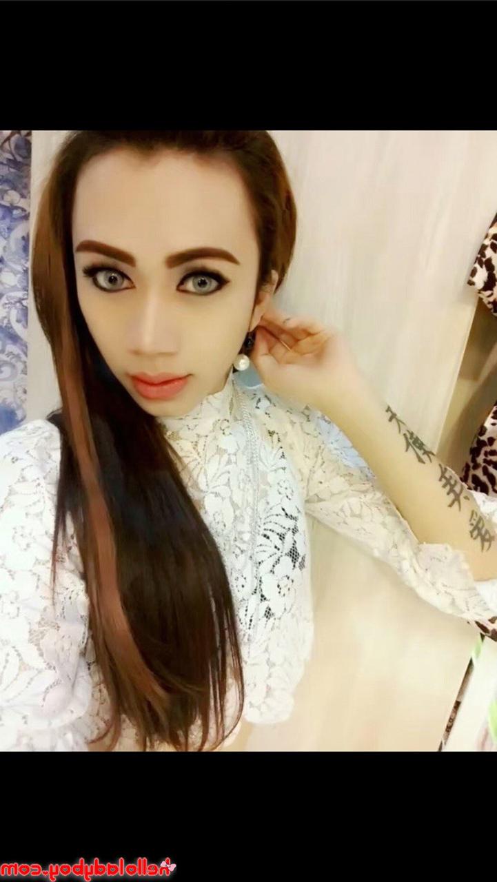20P Pretty Asian ladyboy Sweetie poses in her hot outfits in her solo compilation