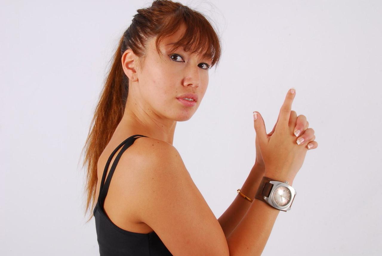 16P Asian redhead Evita wears a huge OOZOO cuff watch during non-nude action
