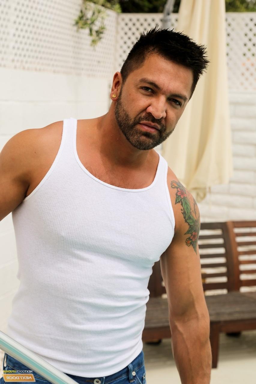 20P Los gays cachondos Dominic Pacifico y Jacen Zhu se meten la polla por el culo