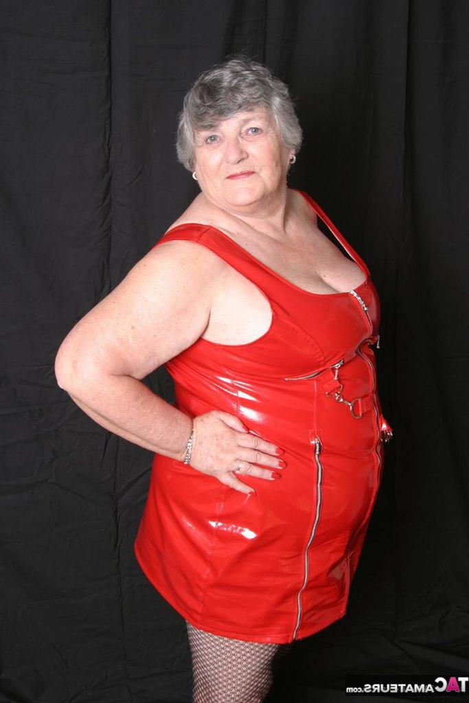 20P Fat granny Grandma Libby holds floppy tits after loosing them from latex dress