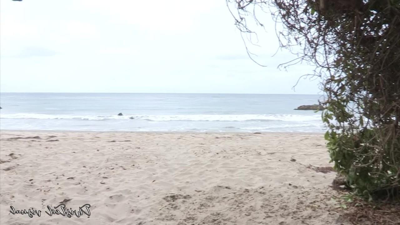 12P Das lesbische Liebespaar Skin Diamond und Dana Vespoli haben Sex im Auto und am Strand