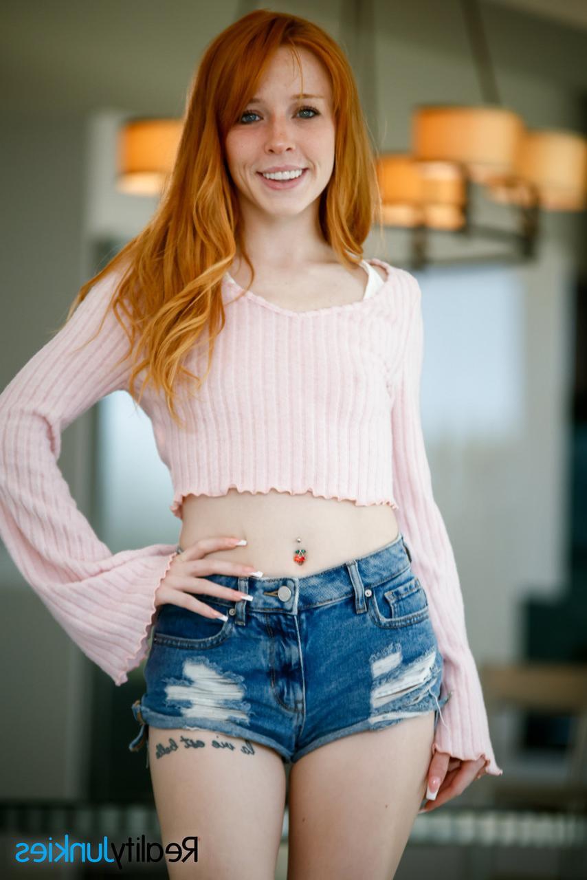 20P Mile High Media London River, Madi Collins, Robby Apples