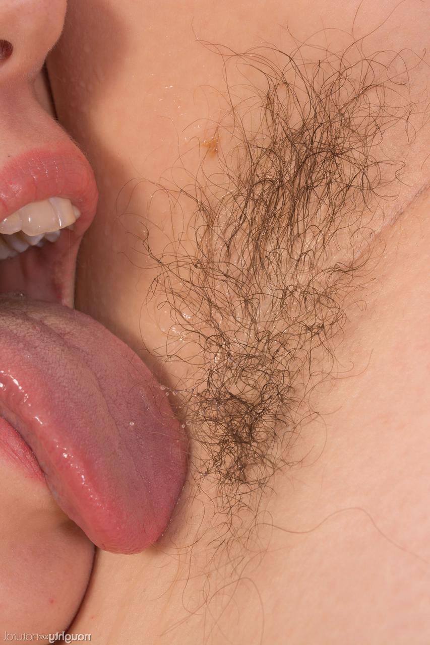 20P Filthy brunettes Caressa Silk and Olivia Rose suck each other's bush