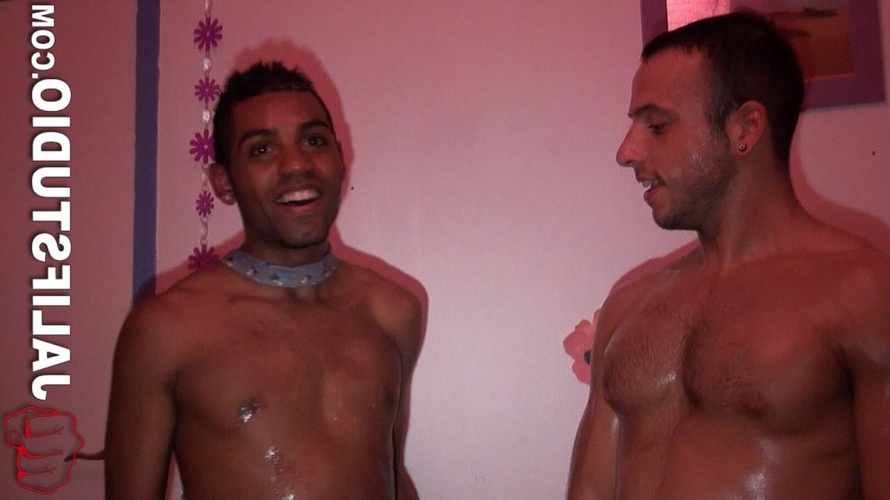 9P Die schwulen Mitbewohner Francisco und Stany Falcone ficken bei interrassischer Sex-Action hart