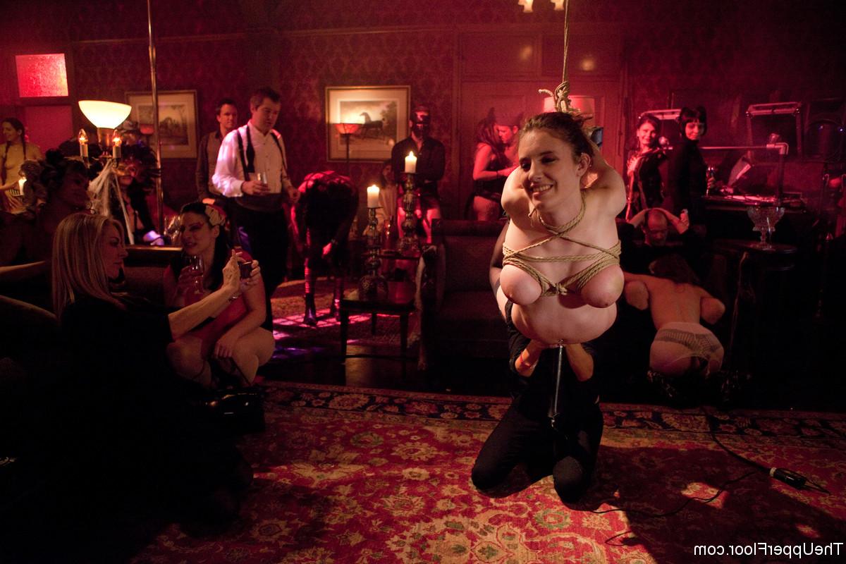 20P O Andar Superior Dana Vixen, Emma Haize, Iona Grace, Kait Snow, Maestro, Wolf Hud