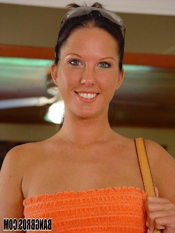 20P Brunette MILF Destiny St Claire gives arousing rear views of her yummy pussy