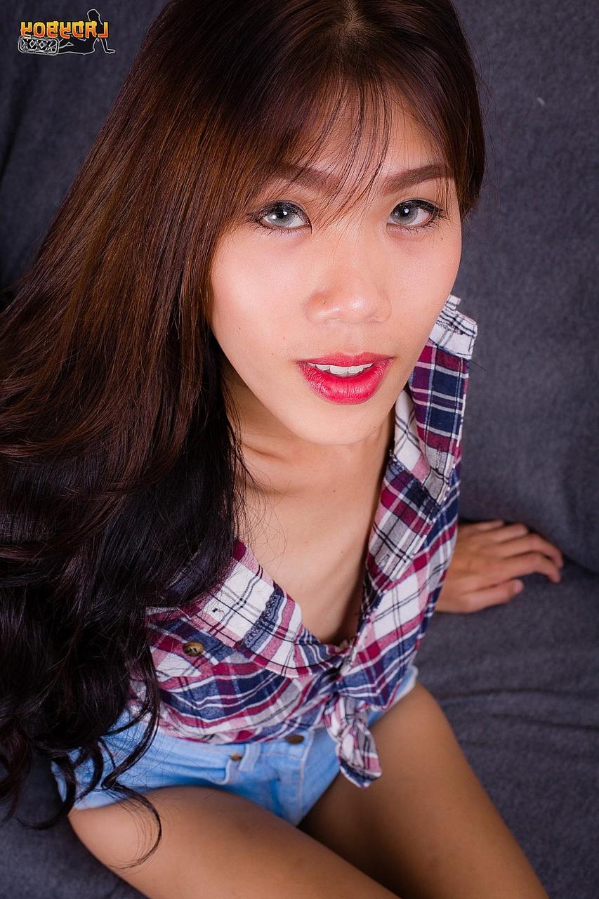 16P アジア人 Tgirl Bip