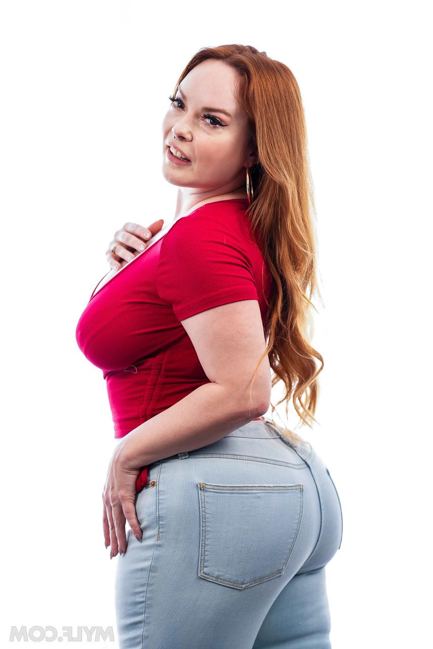 20P BBW Summer Hart flaunts her big ass before sharing a big dick with sexy babes