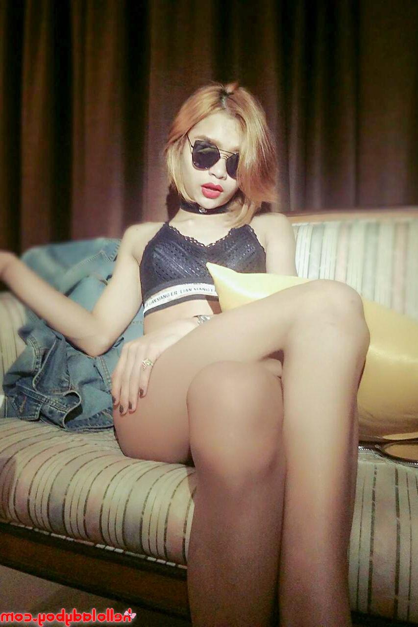 20P Hello Ladyboy 