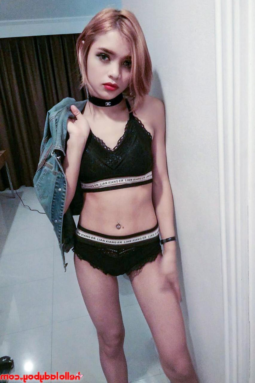 20P Hello Ladyboy 