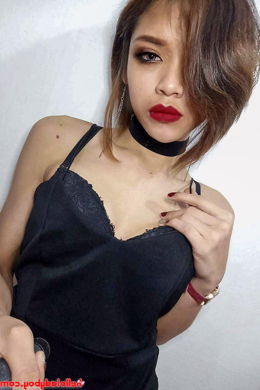 20P Hello Ladyboy 