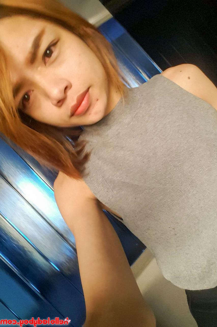20P Hello Ladyboy 