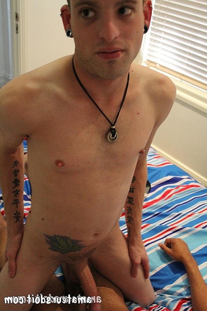 20P Gay friends Hunter Hashtag & Jett suck each other's dick & have anal sex