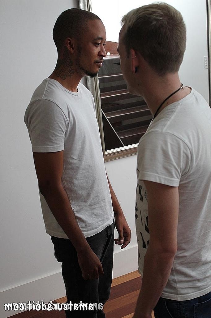20P Gay friends Hunter Hashtag & Jett suck each other's dick & have anal sex
