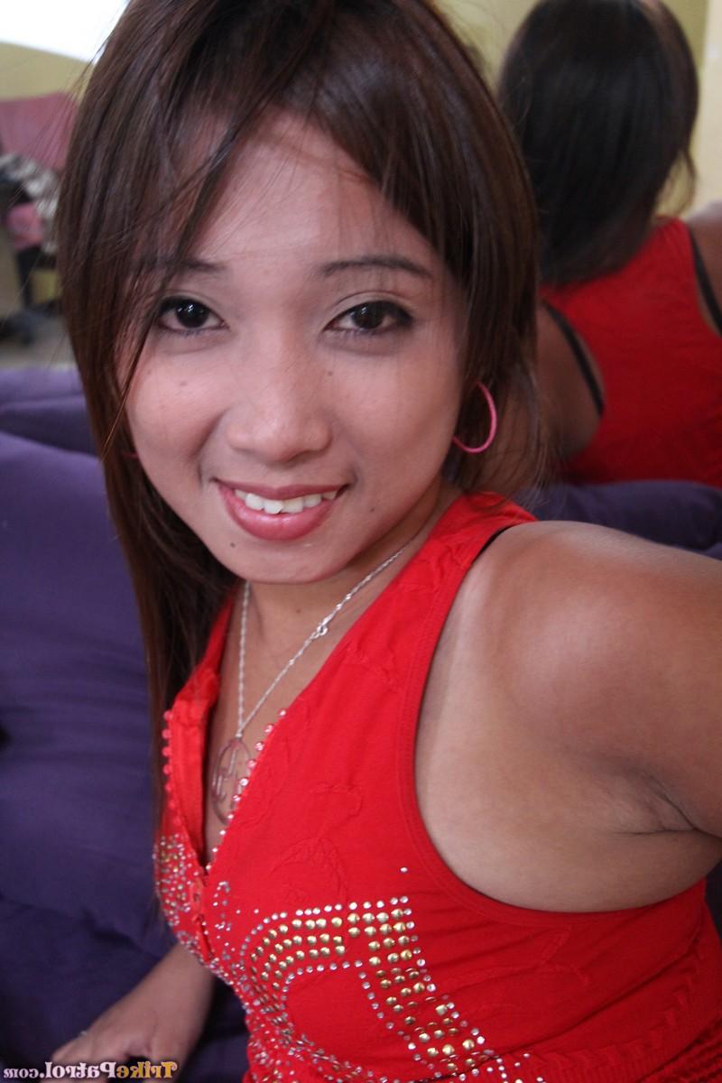 20P La novia filipina Crystel Barrameda hace una buena mamada en POV y disfruta del sexo intenso