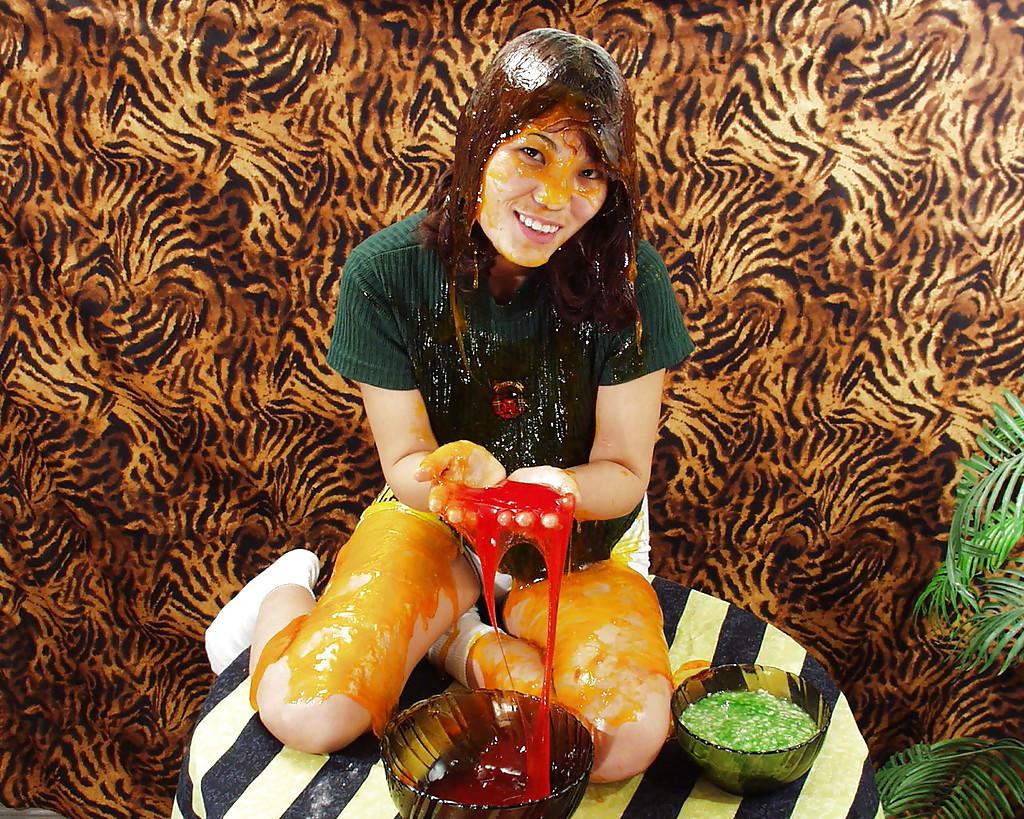 16P Lecherous thai floosie makes some non nude messy and slimy action