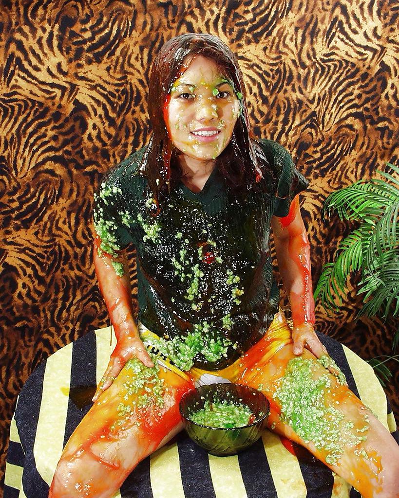 16P Lecherous thai floosie makes some non nude messy and slimy action