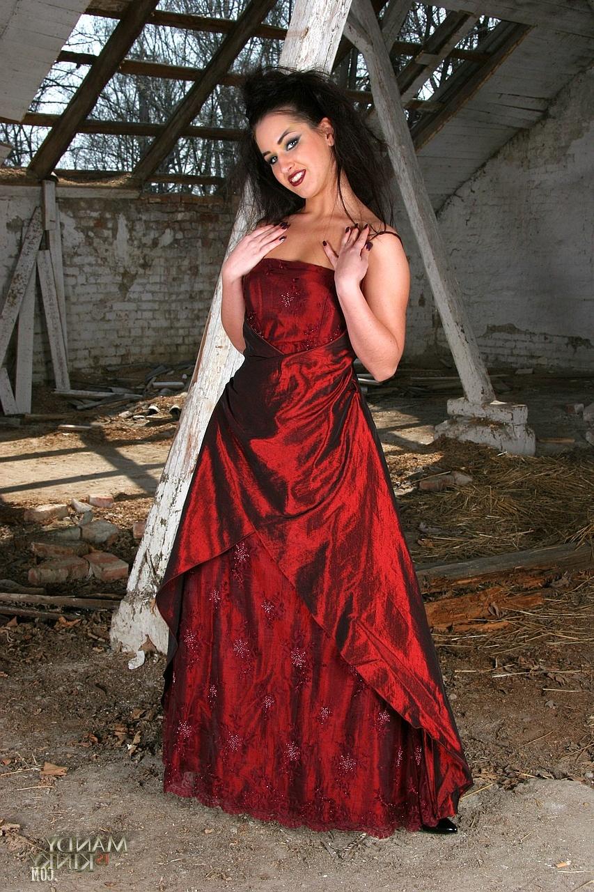 17P Glamorous brunette in red Yvette Balcano gets double penetrated in HD