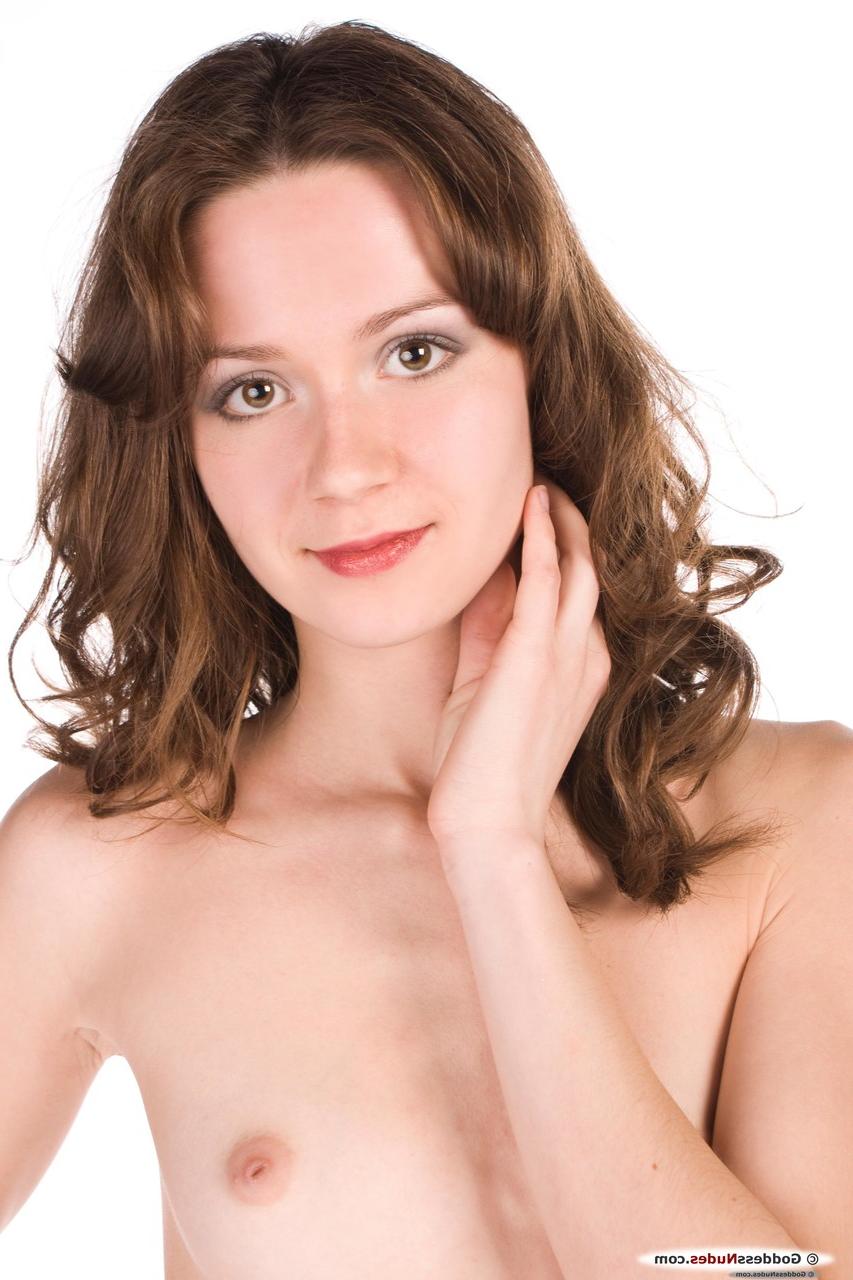 20P Déesse Nue Natahlyn