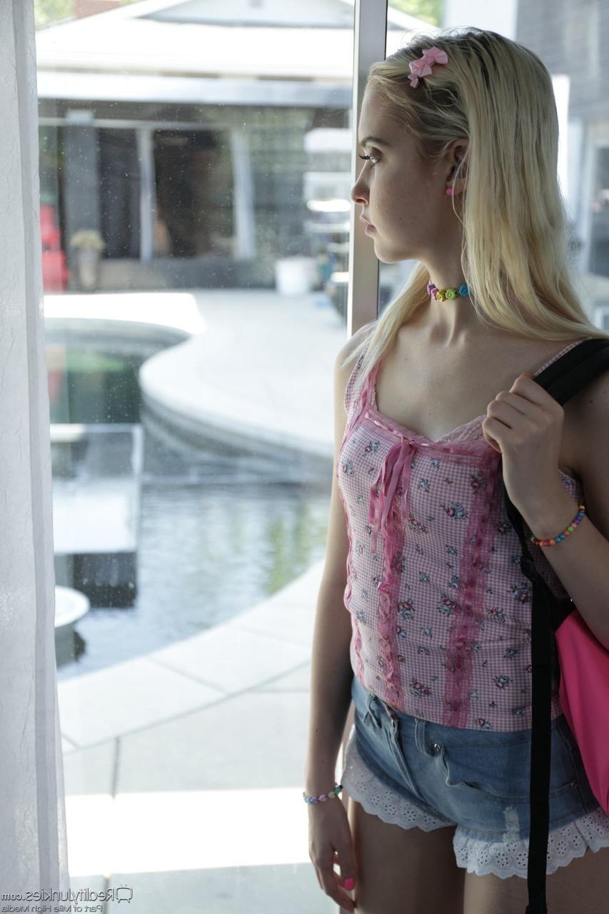20P Reality Junkies Chloe Cherry, Jay Smooth