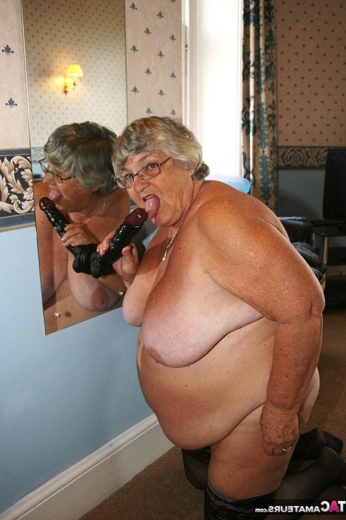 20P Old lady with a saggy tits and a fat belly pleasures herself with a dildo