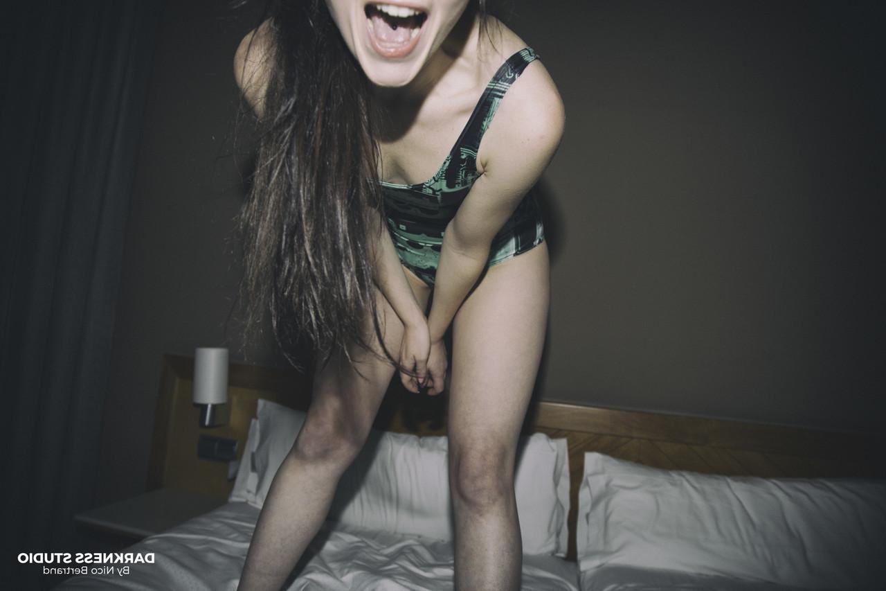 17P Pretty brunette chick is full of energy to show her body at night