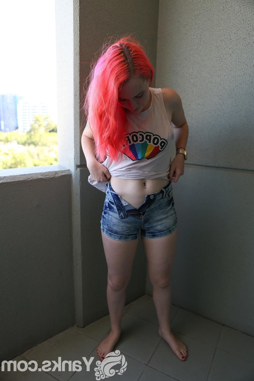 17P Pink haired Australian doll Sierra Knight strips & shows hot curves on balcony