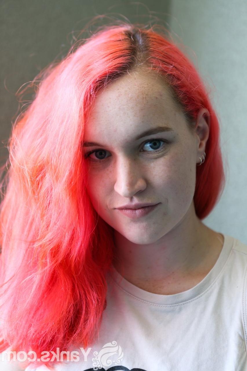 17P Pink haired Australian doll Sierra Knight strips & shows hot curves on balcony