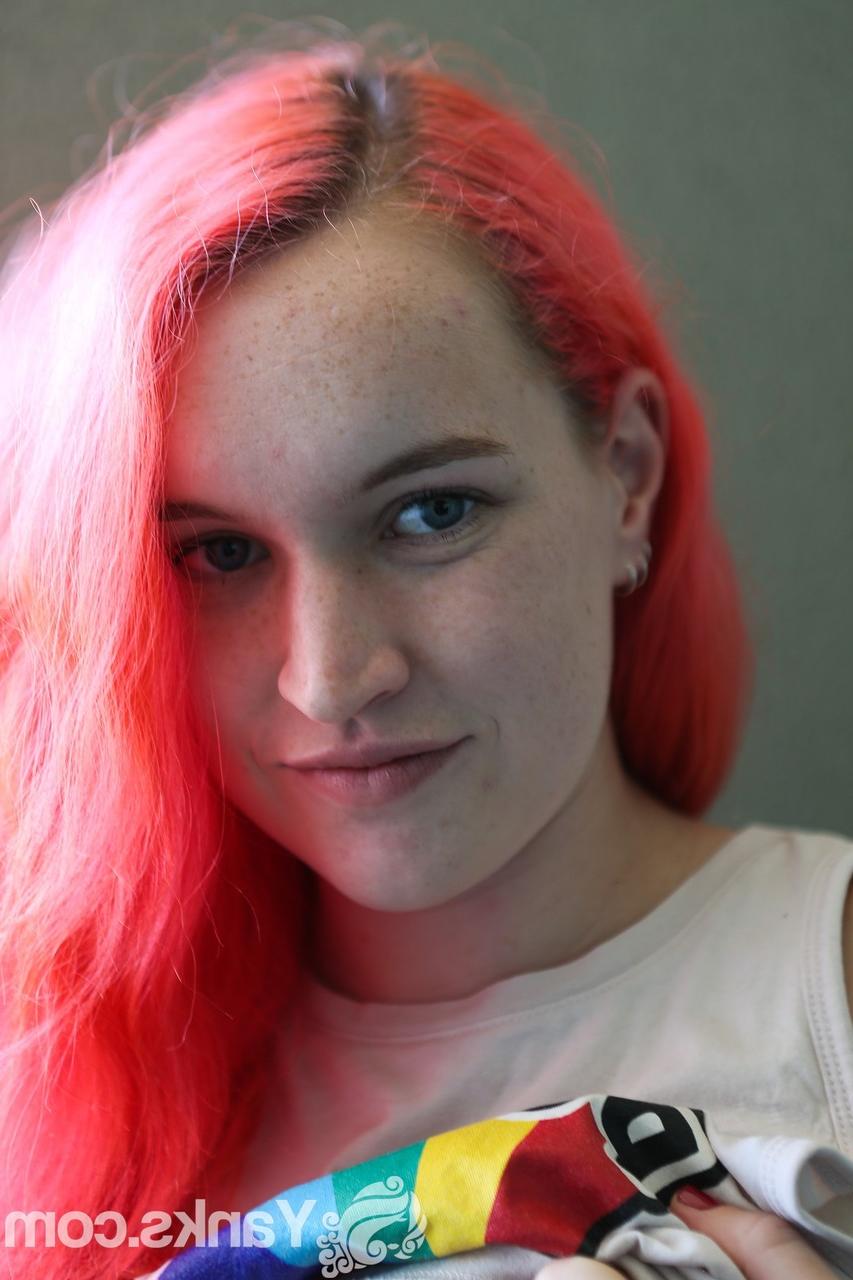 17P Pink haired Australian doll Sierra Knight strips & shows hot curves on balcony