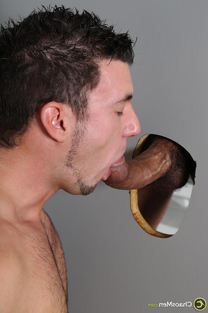 20P Horny gay lovers Mike Mann and Jet play oral games through a gloryhole
