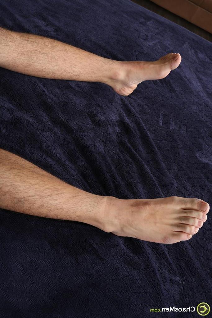 20P Cute gay Kai unveils his hot body and big dick in a sizzling bedroom solo