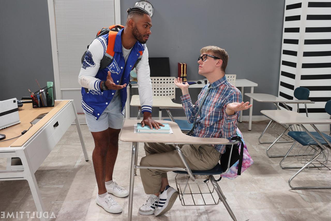20P Nerdy blonde Jack Bailey getting brutally fucked in a gay gangbang