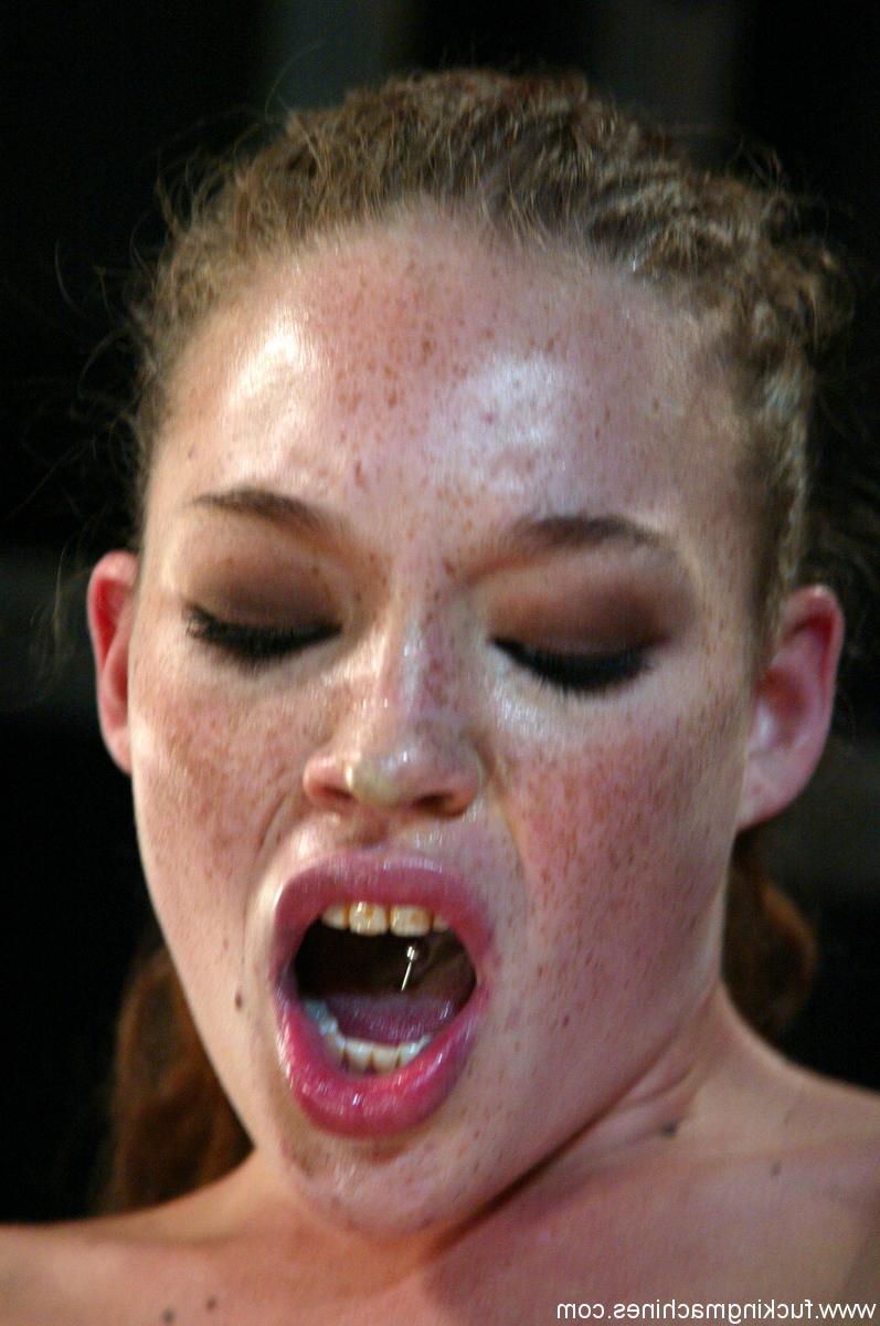 20P Fickmaschinen Ashley Gracie
