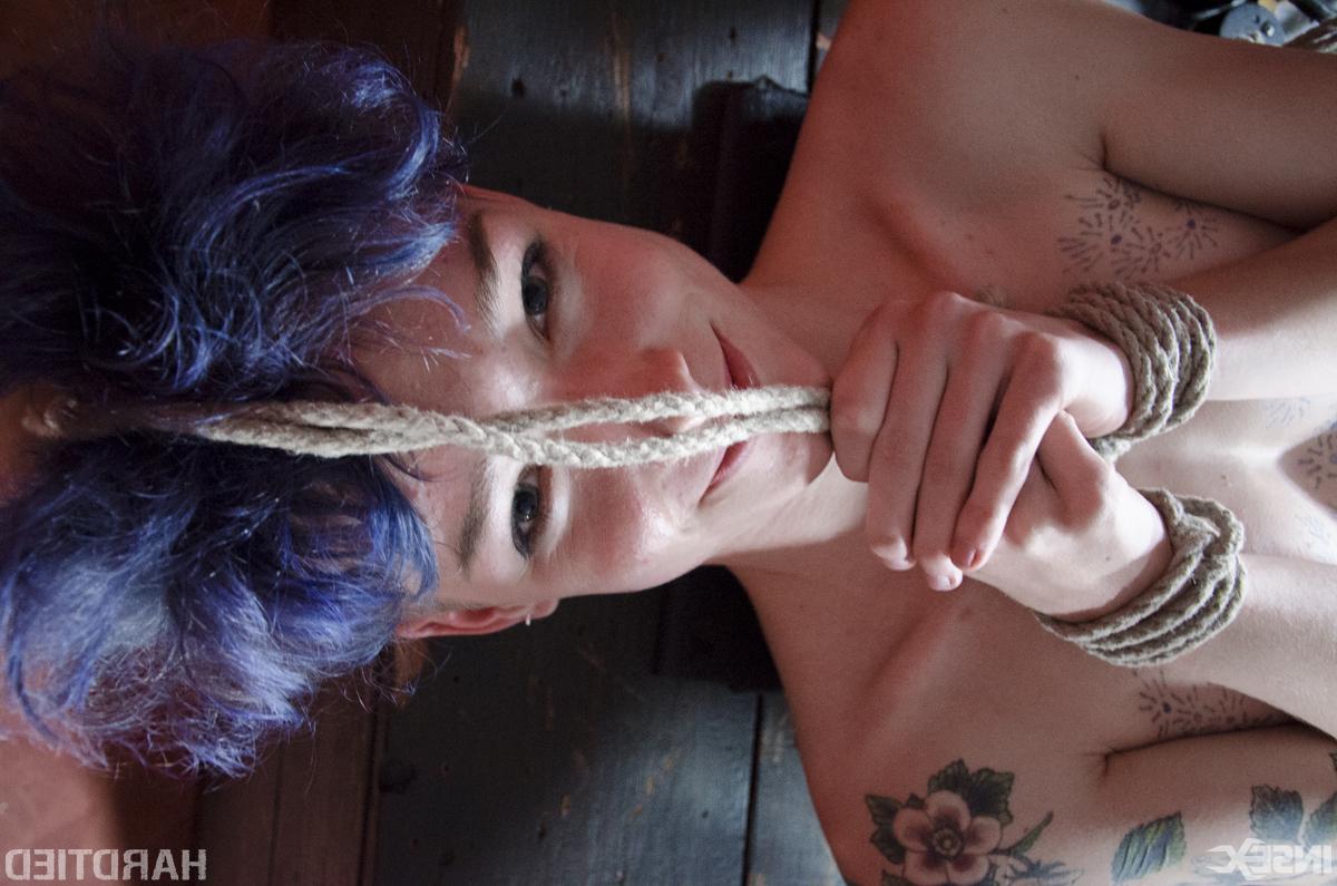 14P Skinny chick Billy Nix endures being tied up with rope and used as sex slave