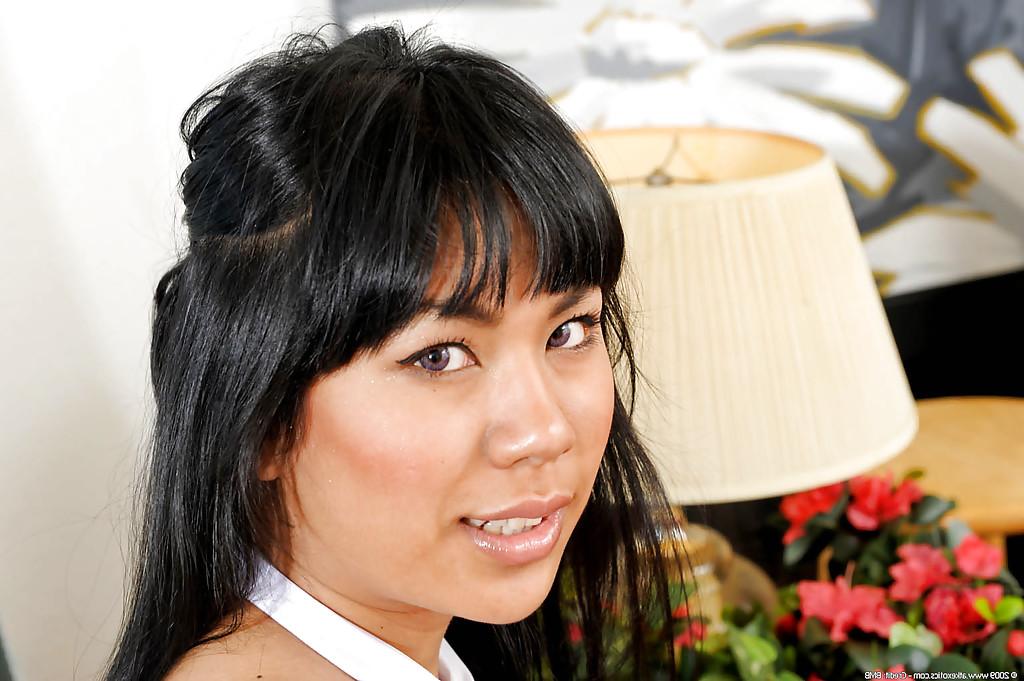 16P Asian babe model Kyanna showing off clit during spreading of hairy twat