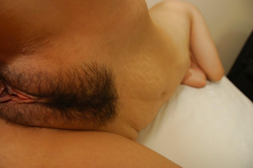 16P Slutty asian MILF gives a passionate blowjob and gets her hairy cunt boned-up