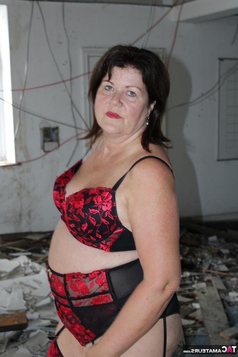 16P Mature British plumper Cassandra Uk models lingerie and nylons as well
