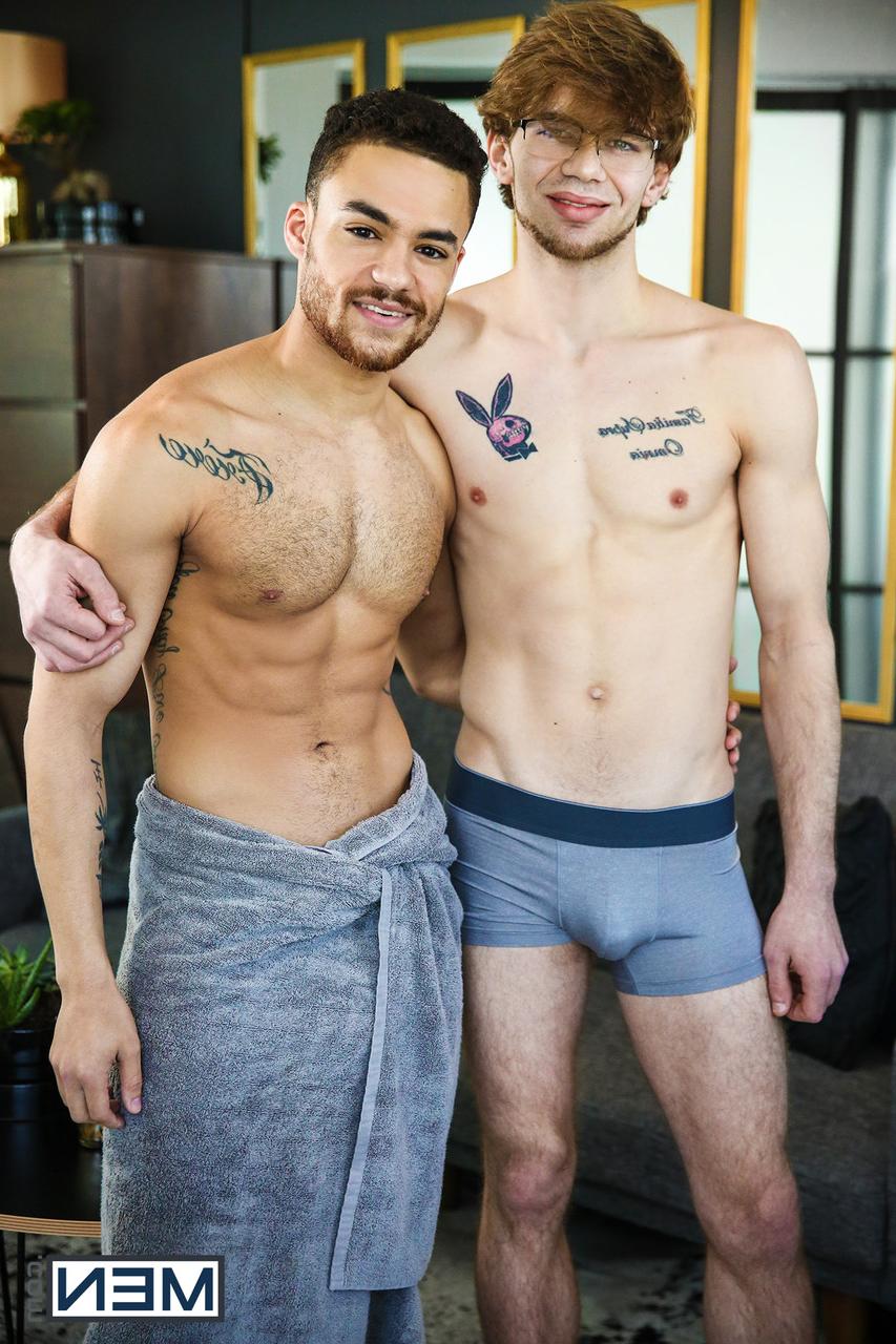 17P Los ex reclusos Beaux Banks y Dalton Briggs tienen sexo a pelo