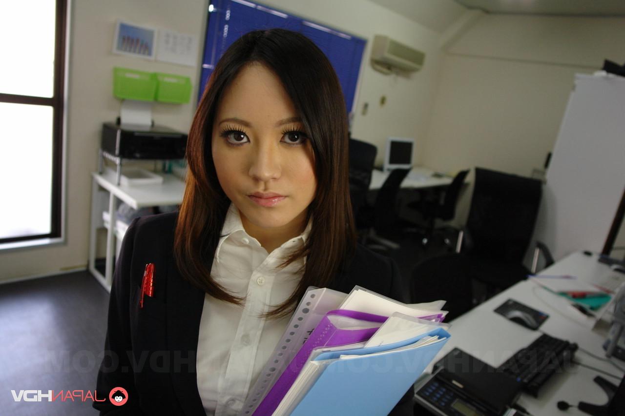 15P Japanese office worker Ritsuko Tachibana shows her tits and cunt while at work