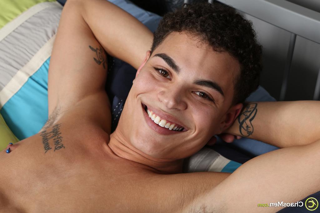 20P Handsome gay hottie Dimitri Porter unveiling his lean body & uncut dick
