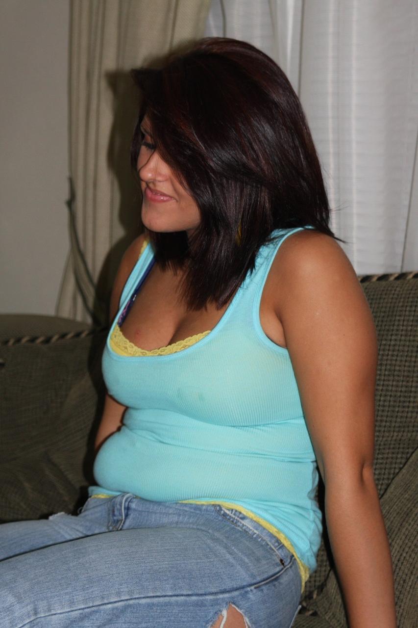 20P Lésbicas excitadas Roxy Sapphire e Shannon Lapdance flertam uma com a outra