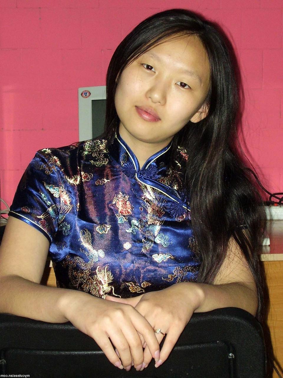 10P Young Asian gf poses with and without clothes on at her guy's request
