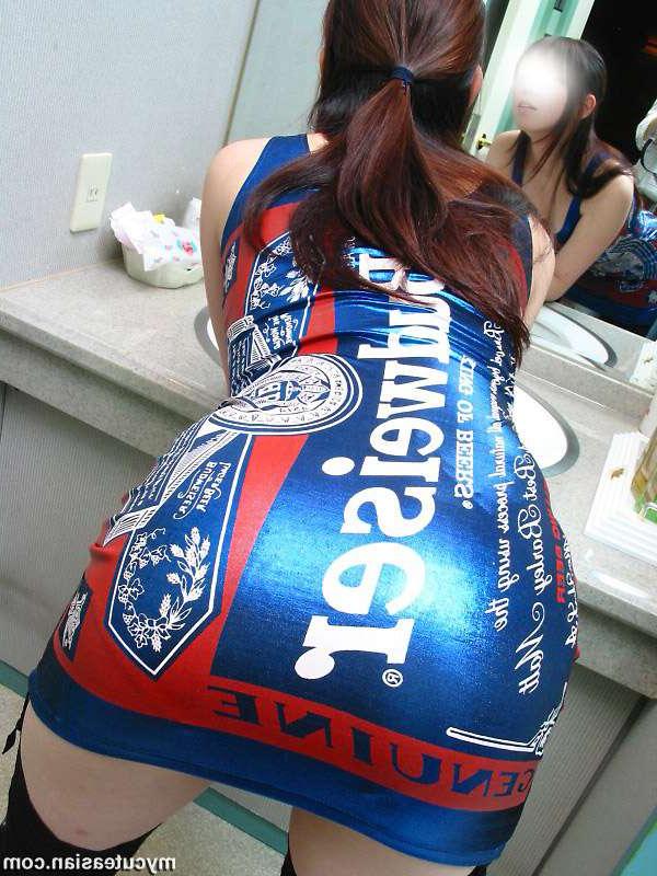 10P Young Asian gf poses with and without clothes on at her guy's request
