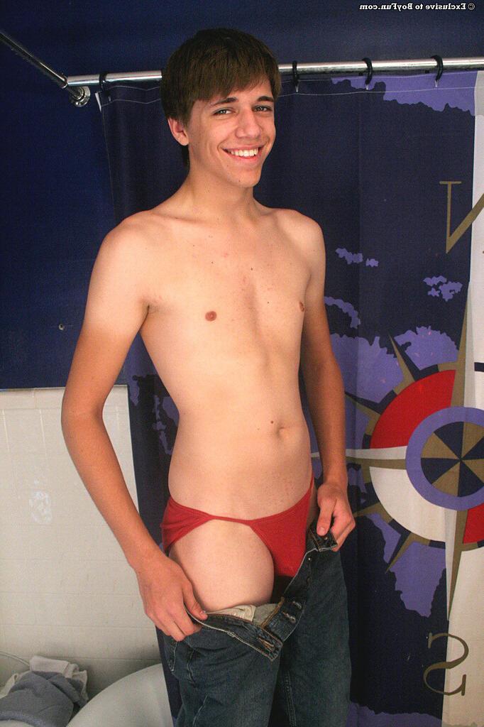 20P Boy Fun Allen StJames