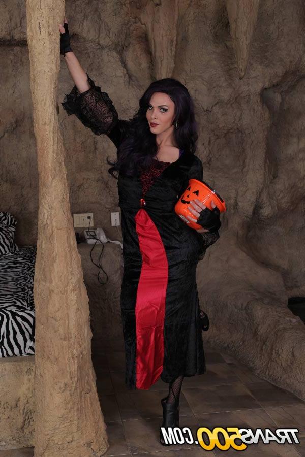 15P Trans500 featuring Jenna XXX Gallery