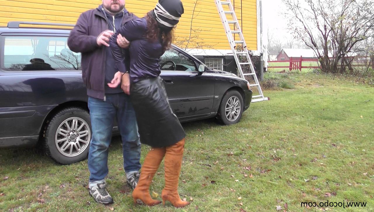 16P Brunette female is rendered unconscious before being loaded into a minivan